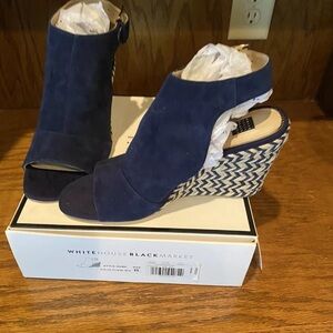 White House Black Market ALISE SDE HH ESPORL Wedges-size 11